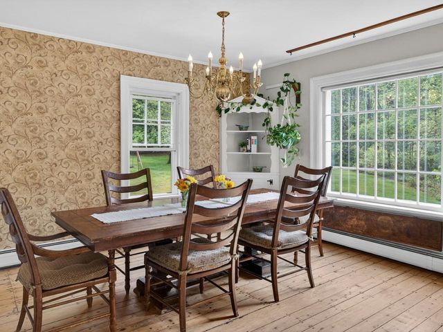 1376 Wes White Hill, Richmond, VT 05477