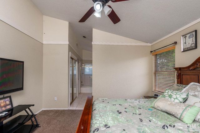 3700 Tracey Court, Bakersfield, CA 93311