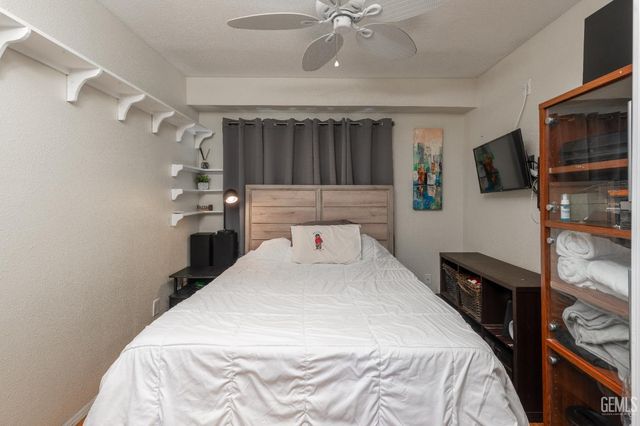 3700 Tracey Court, Bakersfield, CA 93311