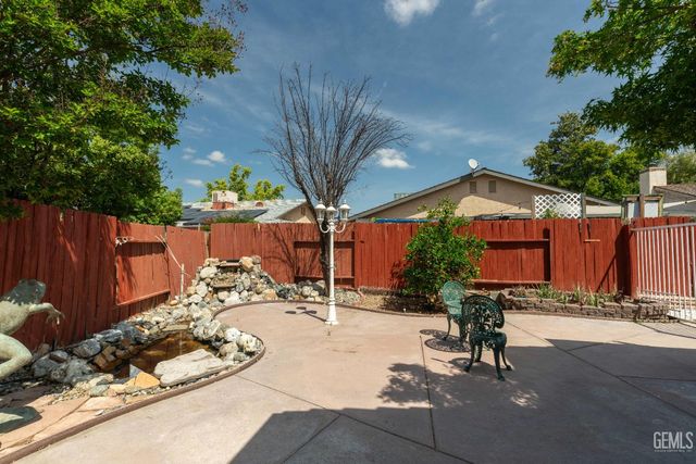 3700 Tracey Court, Bakersfield, CA 93311