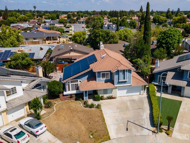 3700 Tracey Court, Bakersfield, CA 93311
