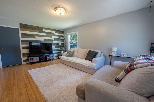 1659 Case Avenue, Saint Paul, MN 55106