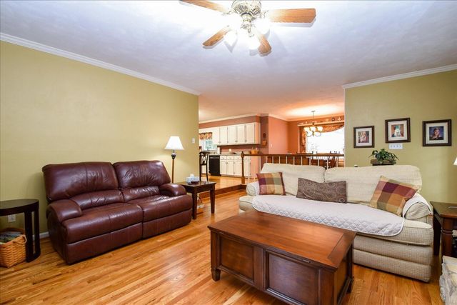5448 Highfields RD, Roanoke, VA 24018