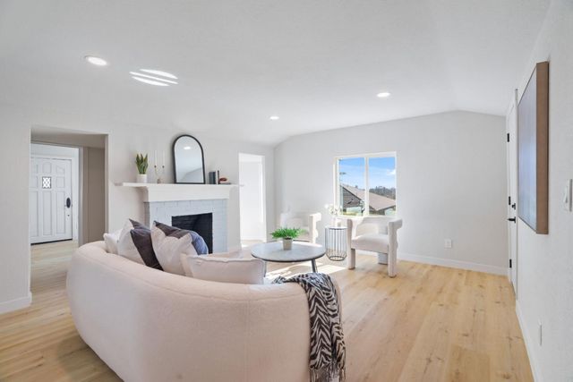 131 Prospect Court, Santa Cruz, CA 95065