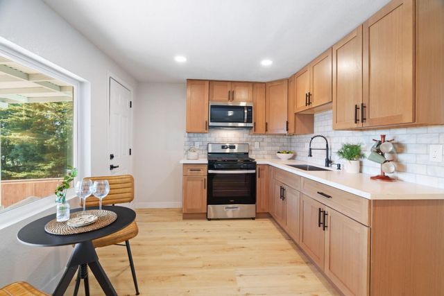 131 Prospect Court, Santa Cruz, CA 95065