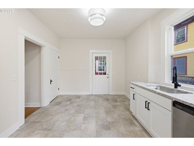 805 Se 30TH Ave, Portland, OR 97214