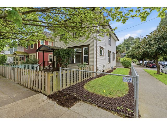 805 Se 30TH Ave, Portland, OR 97214