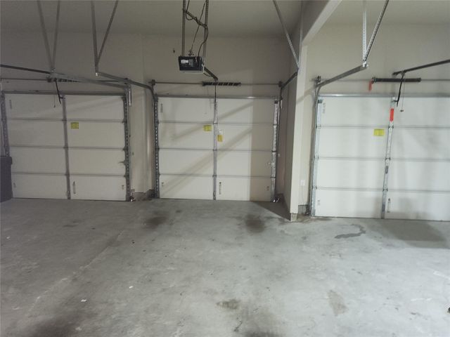 6802 Regal Lakes Drive, Katy, TX 77493