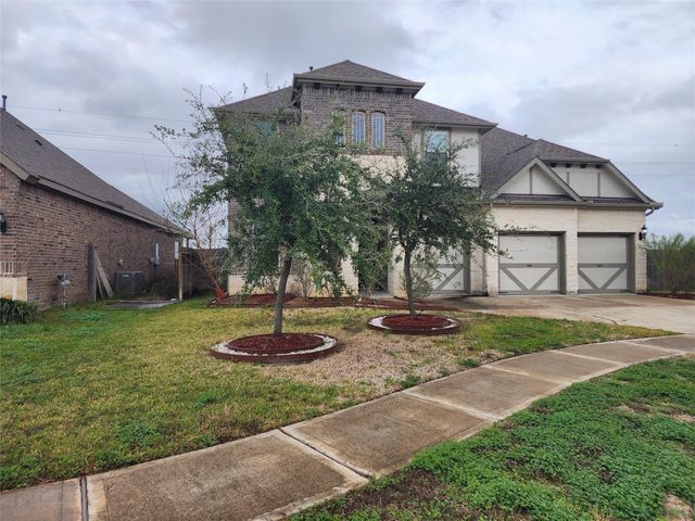 6802 Regal Lakes Drive, Katy, TX 77493
