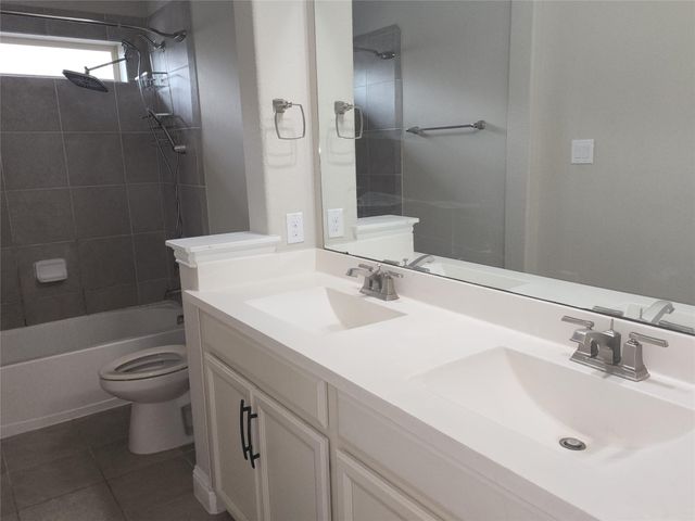 6802 Regal Lakes Drive, Katy, TX 77493