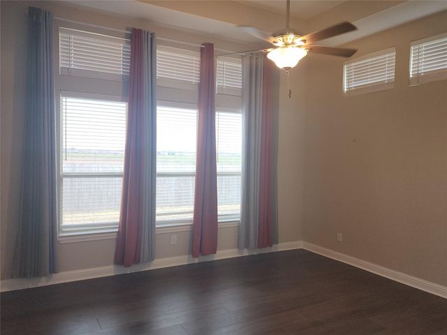 6802 Regal Lakes Drive, Katy, TX 77493