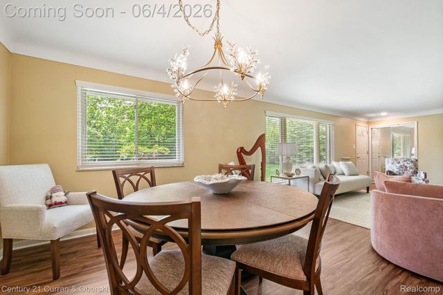 36634 W Lyman Road, Farmington Hills, MI 48331