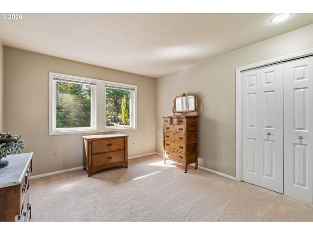 88467 TIMBERLINE Dr, Veneta, OR 97487