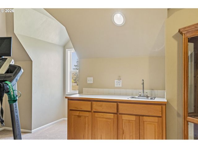 88467 TIMBERLINE Dr, Veneta, OR 97487