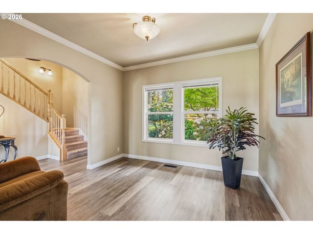 88467 TIMBERLINE Dr, Veneta, OR 97487