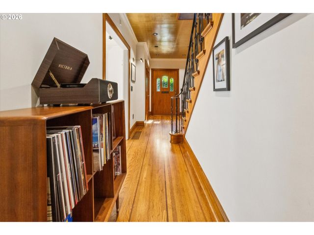 1111 Ne 37TH Ave, Portland, OR 97232