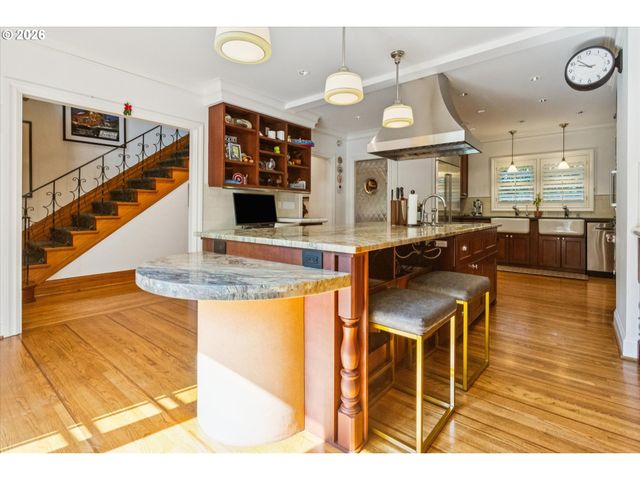1111 Ne 37TH Ave, Portland, OR 97232
