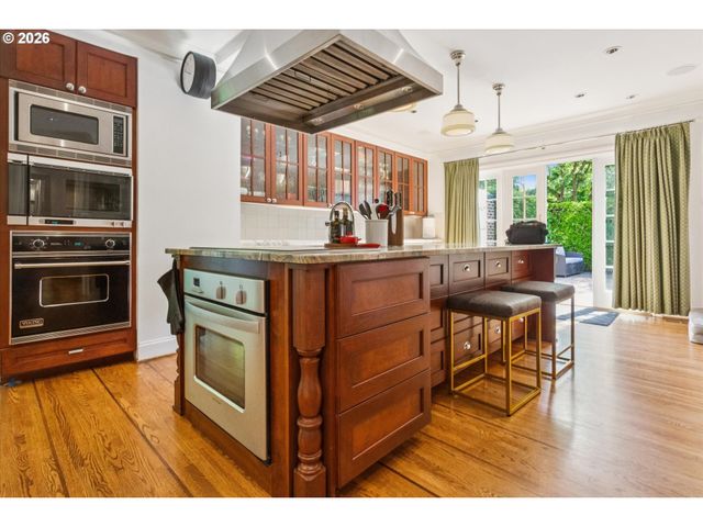 1111 Ne 37TH Ave, Portland, OR 97232
