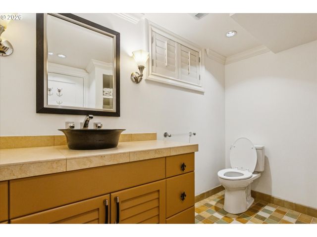 1111 Ne 37TH Ave, Portland, OR 97232