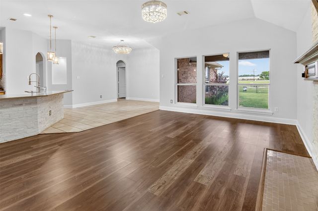 3017 Trinity Lakes Drive, Fort Worth, TX 76053