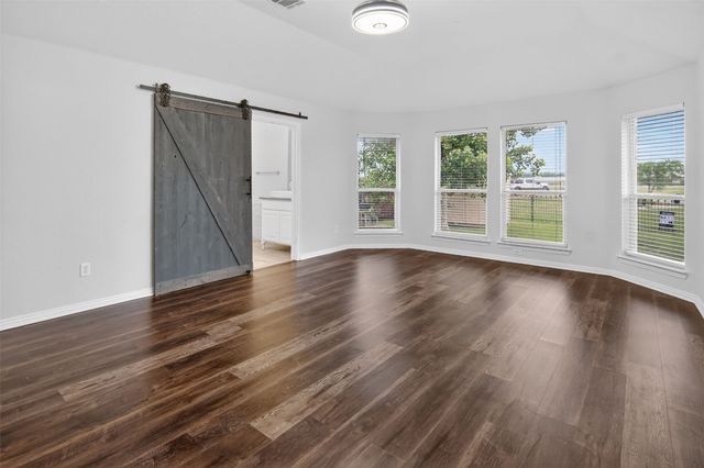 3017 Trinity Lakes Drive, Fort Worth, TX 76053