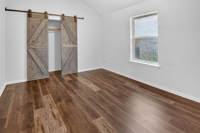 3017 Trinity Lakes Drive, Fort Worth, TX 76053