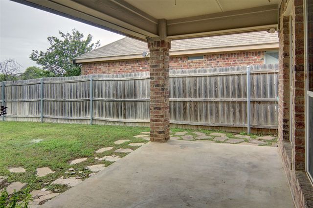 3017 Trinity Lakes Drive, Fort Worth, TX 76053