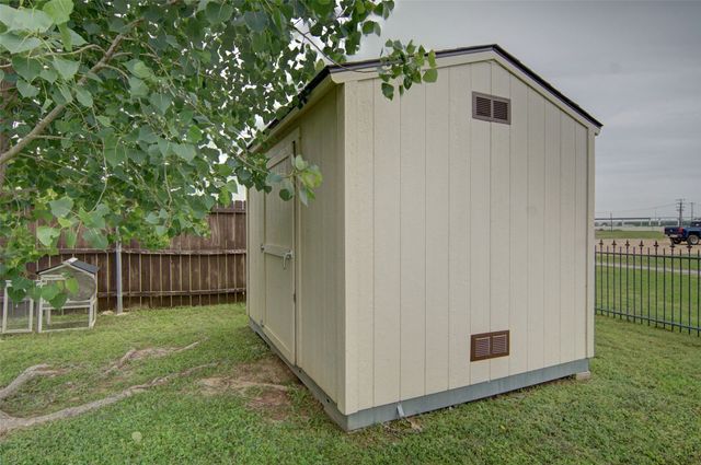 3017 Trinity Lakes Drive, Fort Worth, TX 76053