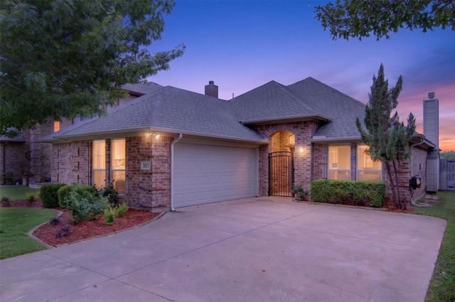 3017 Trinity Lakes Drive, Fort Worth, TX 76053