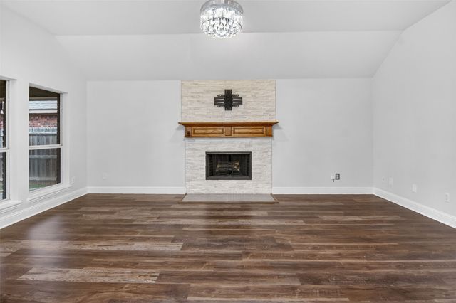 3017 Trinity Lakes Drive, Fort Worth, TX 76053