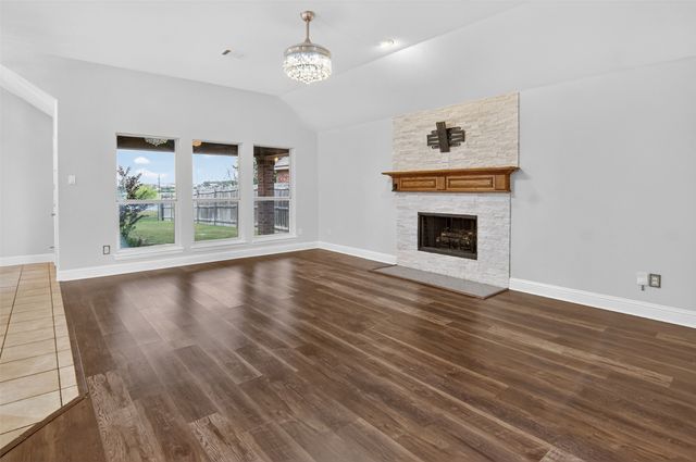 3017 Trinity Lakes Drive, Fort Worth, TX 76053