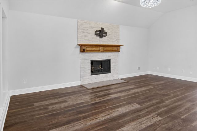 3017 Trinity Lakes Drive, Fort Worth, TX 76053