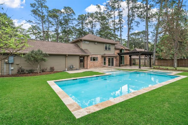 15219 Beacham Drive, Houston, TX 77070