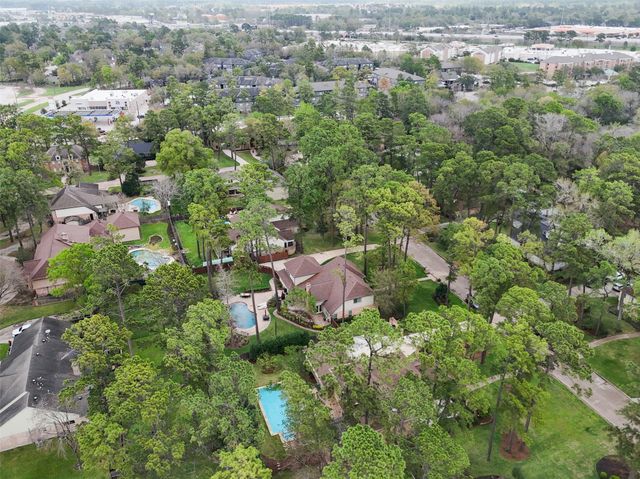 15219 Beacham Drive, Houston, TX 77070