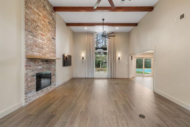 15219 Beacham Drive, Houston, TX 77070