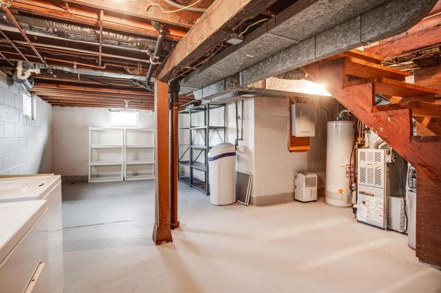 12210 28th Avenue N, Plymouth, MN 55441