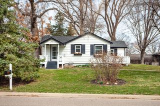 12210 28th Avenue N, Plymouth, MN 55441