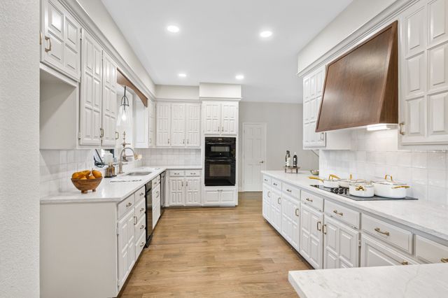 3335 Shellbrook Court, Arlington, TX 76016