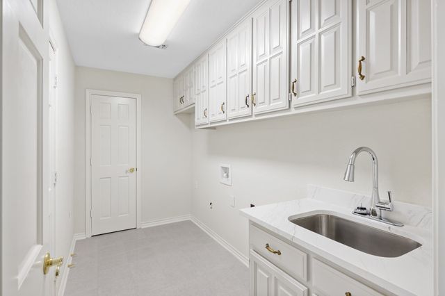 3335 Shellbrook Court, Arlington, TX 76016