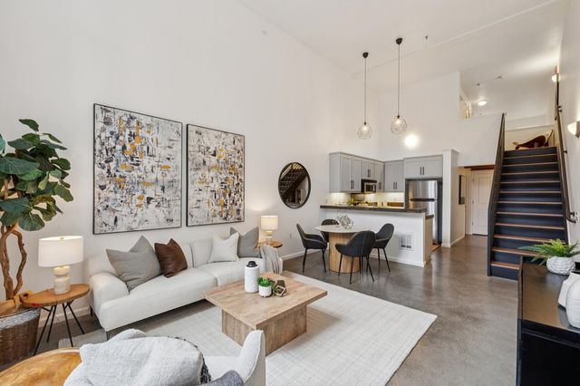 655 655 12th Street 120, Oakland, CA 94607