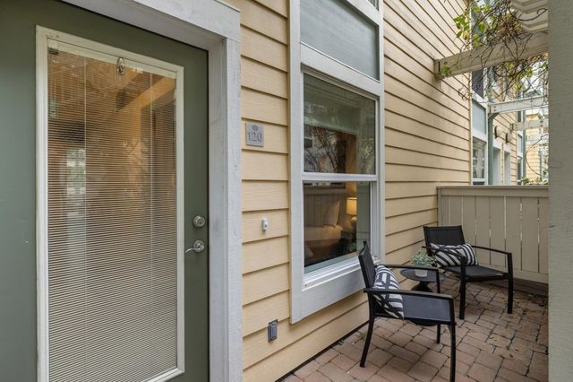 655 655 12th Street 120, Oakland, CA 94607