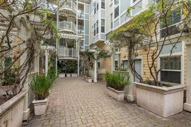 655 655 12th Street 120, Oakland, CA 94607