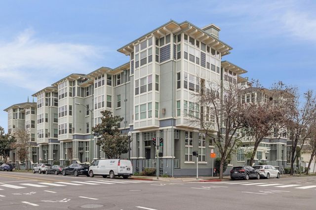 655 655 12th Street 120, Oakland, CA 94607