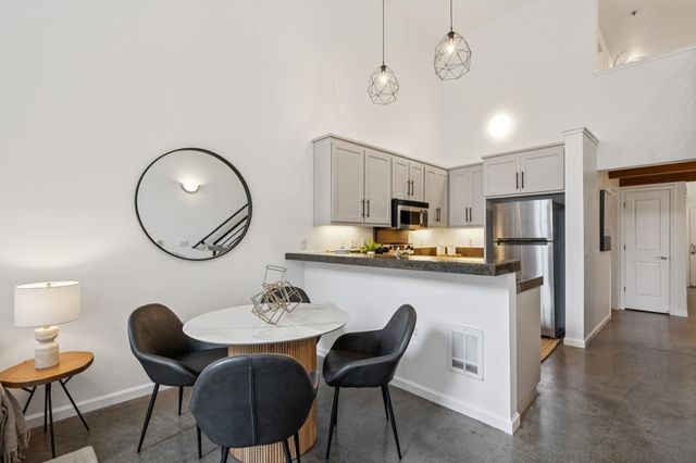 655 655 12th Street 120, Oakland, CA 94607