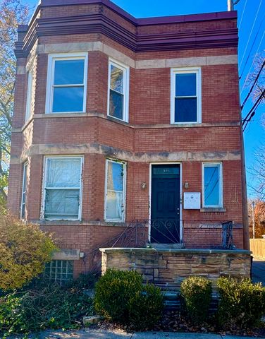 511 N Taylor Avenue 1F, Oak Park, IL 60302