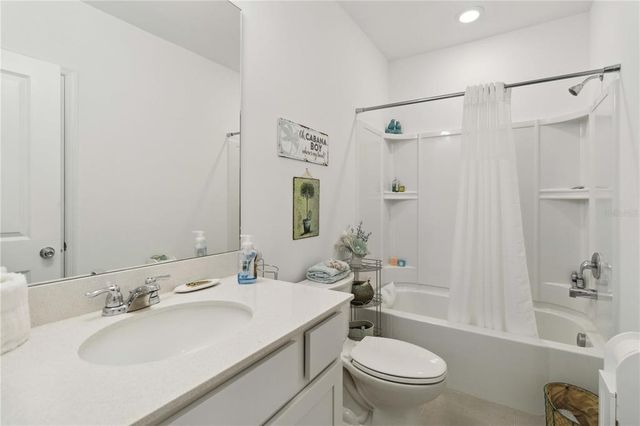 6404 SILVERSTAR DRIVE, Sarasota, FL 34240