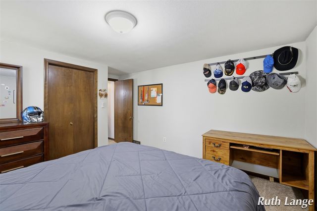 4738 Cranwood Avenue, Wyoming, MI 49509