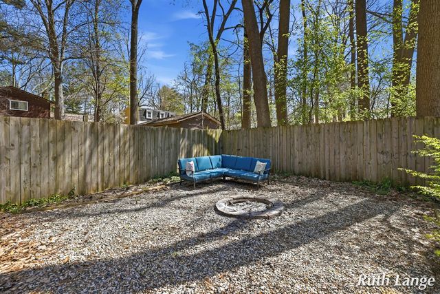 4738 Cranwood Avenue, Wyoming, MI 49509