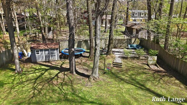 4738 Cranwood Avenue, Wyoming, MI 49509