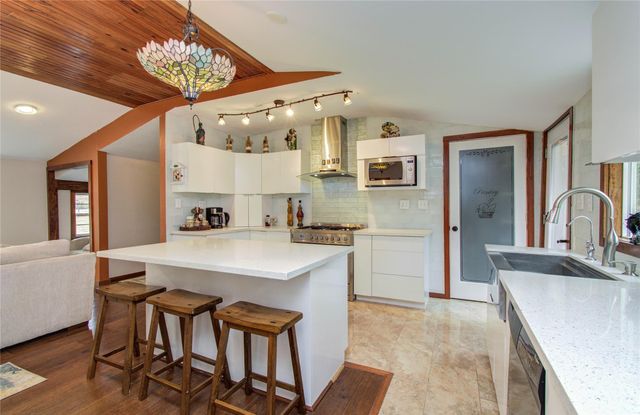 1016 E Capps Road, Livingston, TX 77351